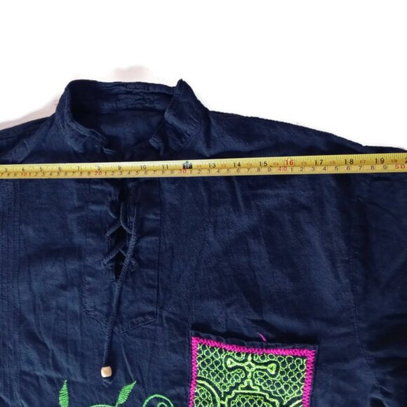 Unisex Hand Embroidered Cotton T-shirt Anaconda, Toad and Ayahuasca Flower - Picture 7 of 9